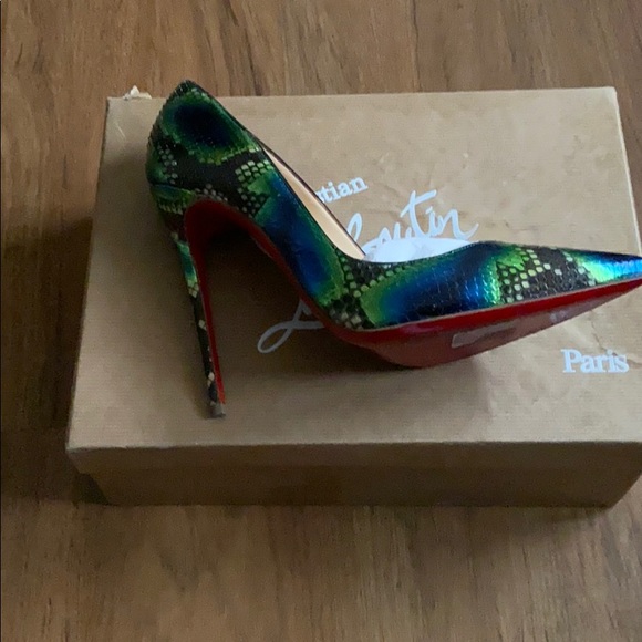 Christian Louboutin Size 39.5 - Picture 2 of 2